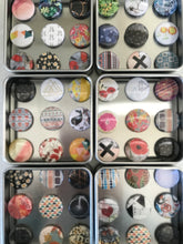 Load image into Gallery viewer, Buttons in a Box